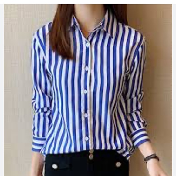 Banana Republic Tops - Banana Republic striped non-iron fitted button down shirt.